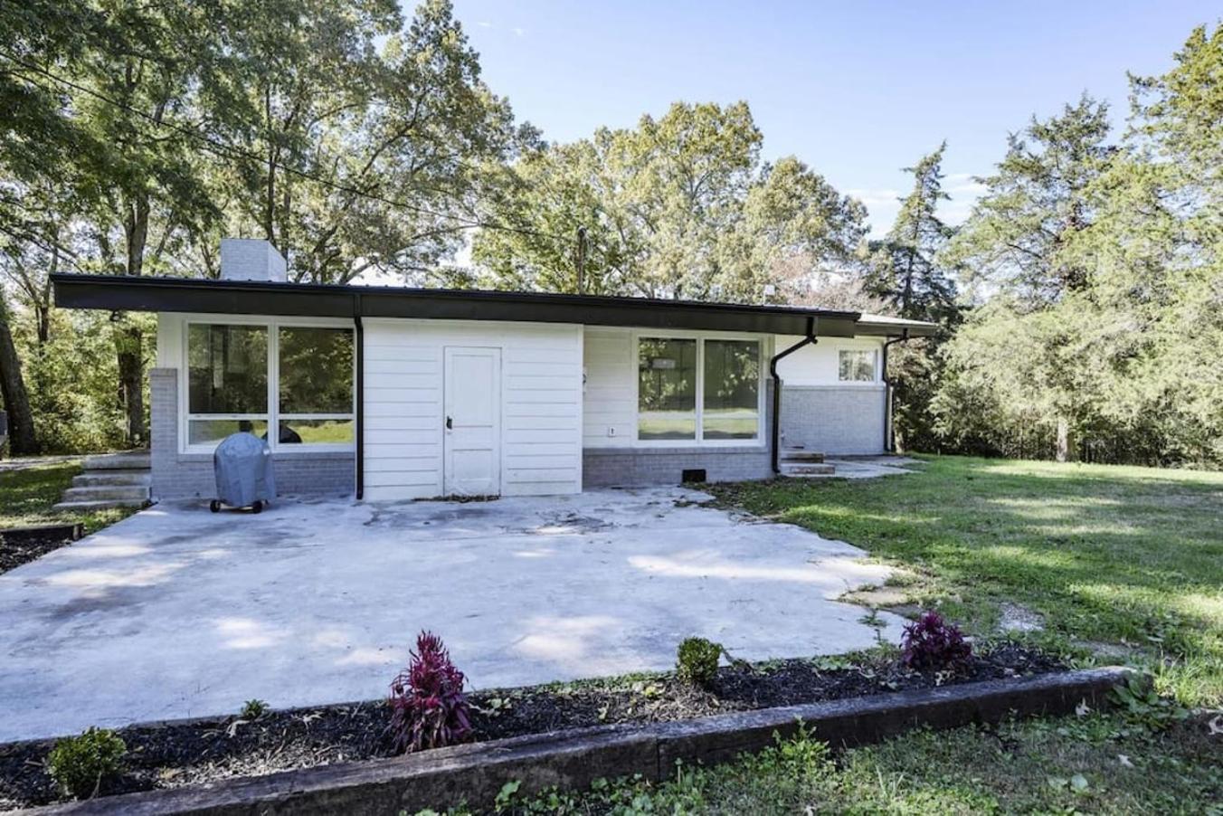 Gorgeous Renovated Home With Large & Private Lot Winchester エクステリア 写真