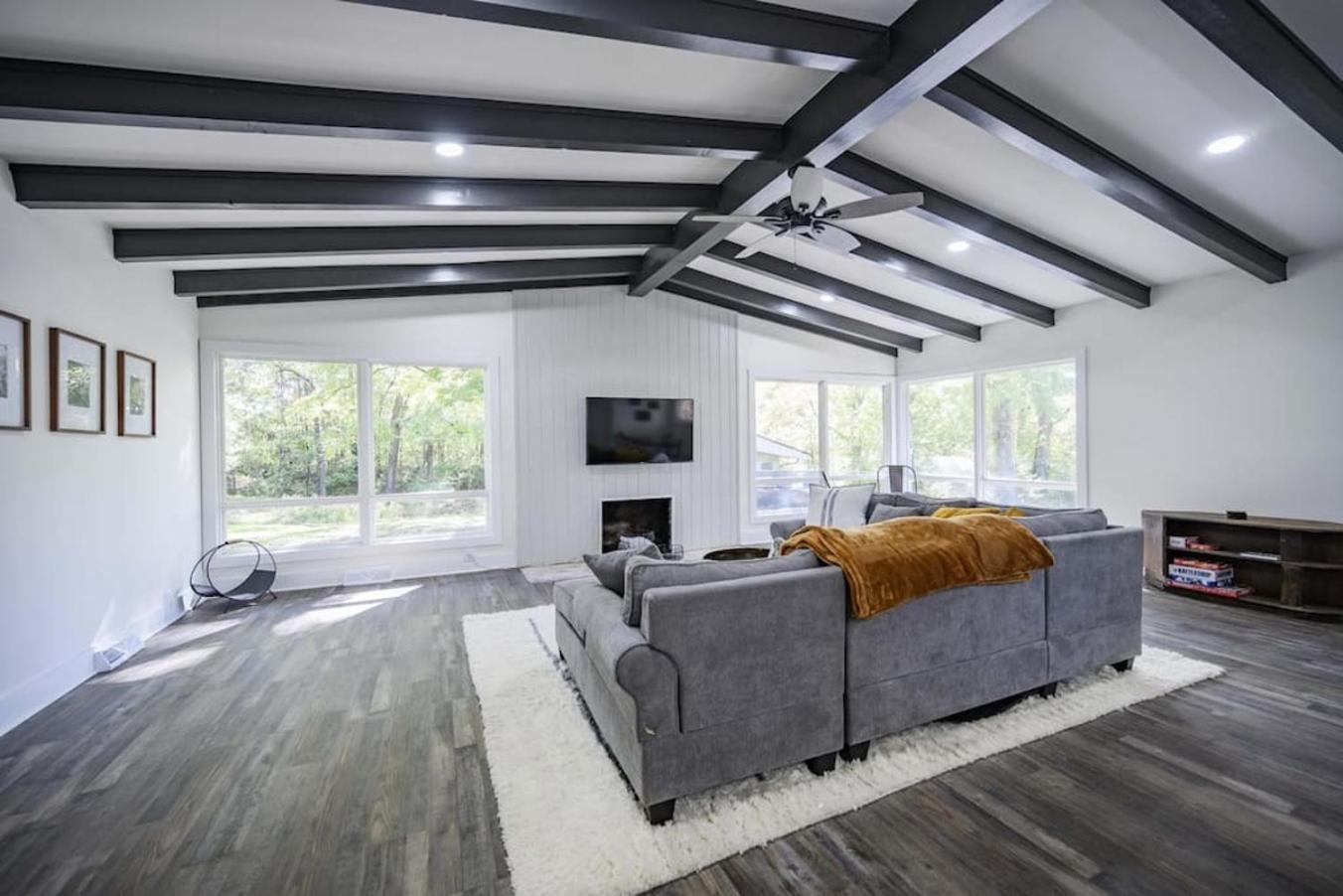 Gorgeous Renovated Home With Large & Private Lot Winchester エクステリア 写真