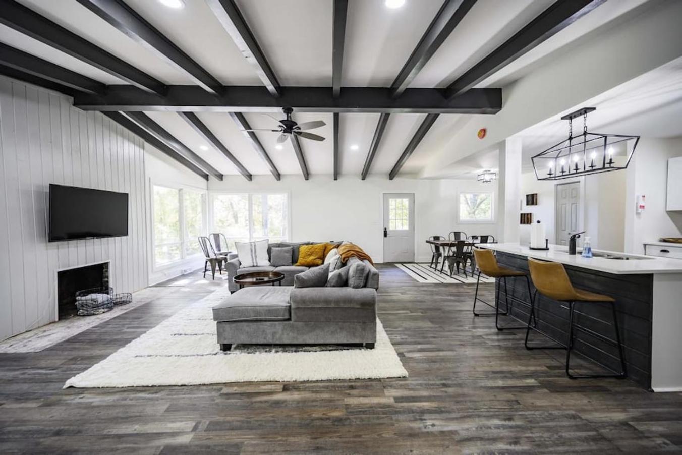Gorgeous Renovated Home With Large & Private Lot Winchester エクステリア 写真